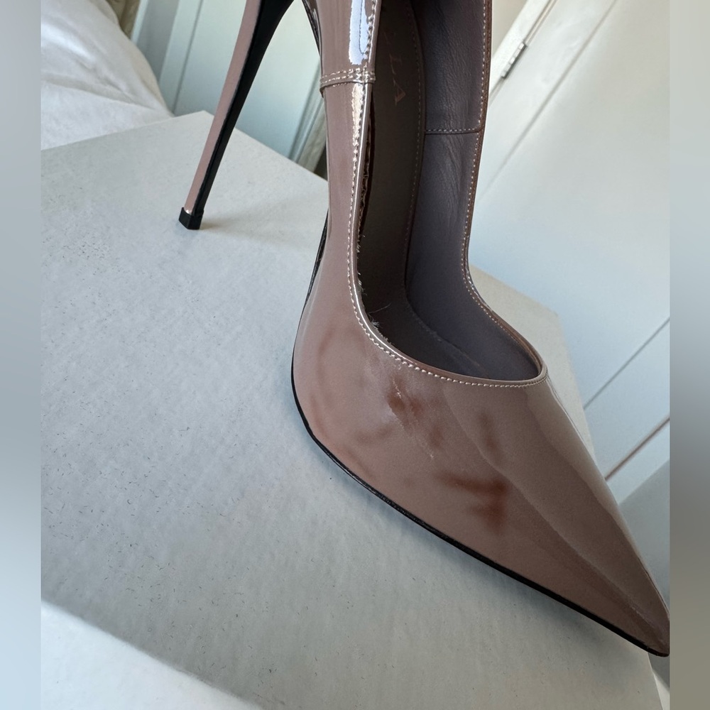 Le Silla Nude Patent Leather Point Toe Heels Size 37 - Picture 5 of 9